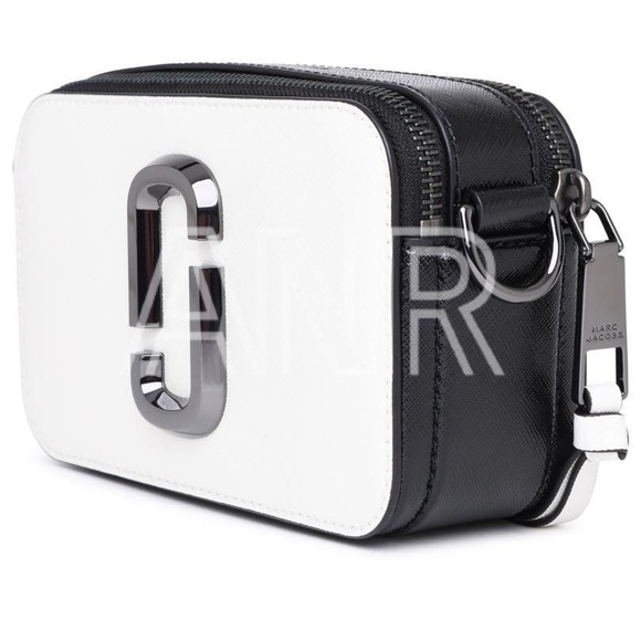 NWT 🤍MARC JACOBS White Crossbody Bag with Black Strap🤍 - Picture 3 of 4